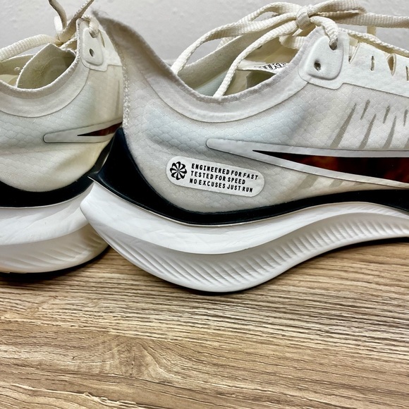 Nike Running Zoom Gravity White Sneakers Tortoise Shell Swoosh - 9 - Picture 7 of 12